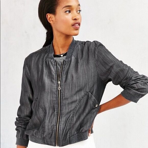 Uraban Outfitters BDG Gray Chambray Drapey Bomber Jacket - Picture 1 of 7